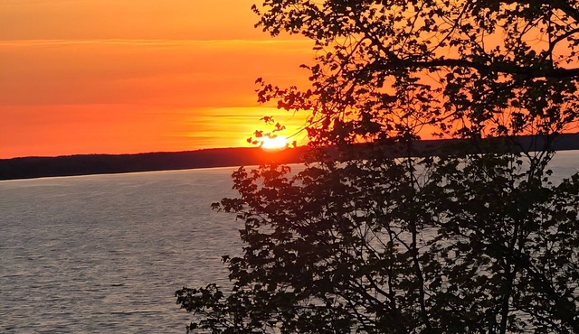 Private Lake Access-7 King Beds-Spacious Retreat-2 Game Rooms-Theater Room