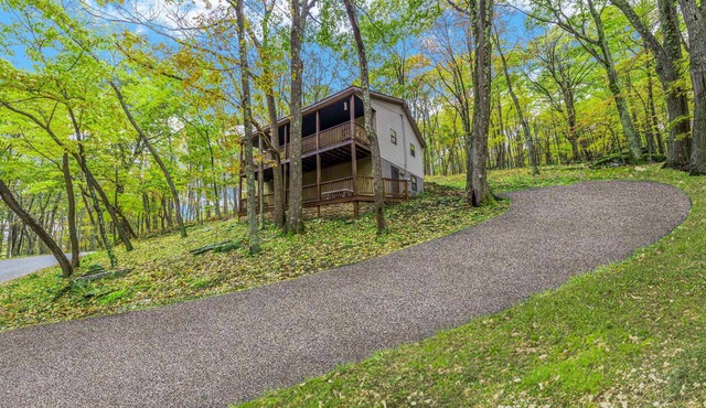 Private Lake/Beach Cabin w/Golf, Pool, Fire pit