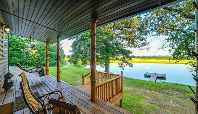 Private Lake & Dock: Log Cabin, 2 Mi to Clay!