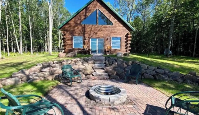 Private Lake Gogebic Cabin