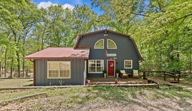 Private Lake House near Enterprise