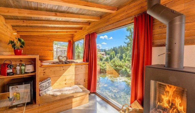 Private Lake Mini Villa near Gstaad & Interlaken