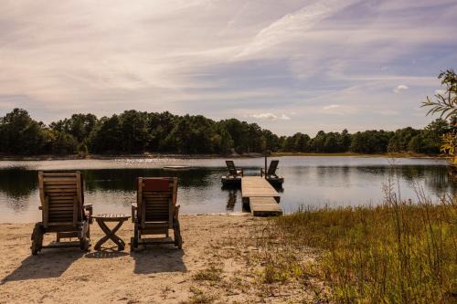 Private Lake and Hiking, The Loft at Haven