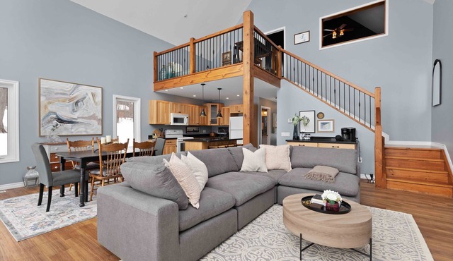 Private Lakefront Cottage on Whitestone Lake - Pet Friendly!