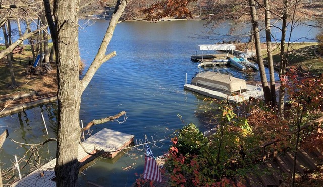 Private lakefront home with endless views