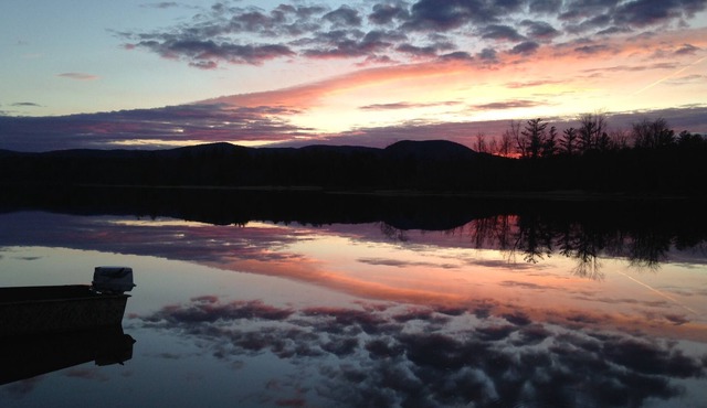 Private Lakefront Rental Centrally Located On Great Sacandage Lake