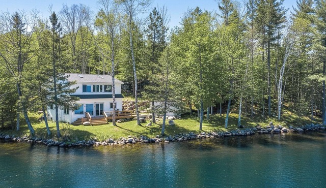 Private Lakefront Retreat W/Sauna, Firepit & Dock