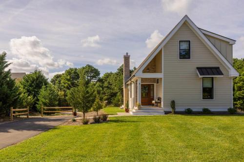 Private Lakefront Retreat The Cottage at Haven