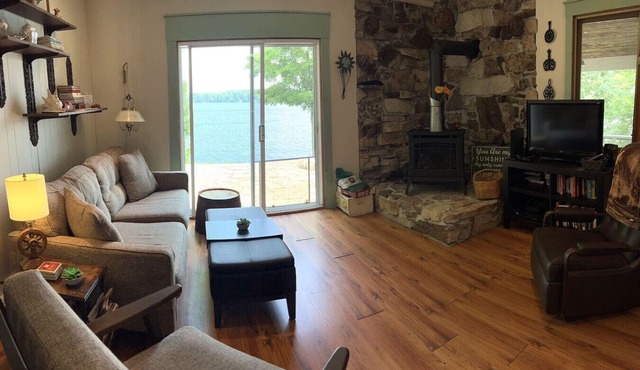 Private lakefront w/panoramic views near Westport