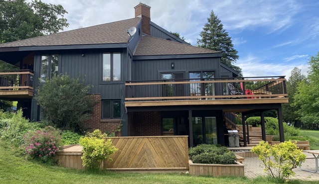 Private Lakehouse/Cottage on Conestogo Lake