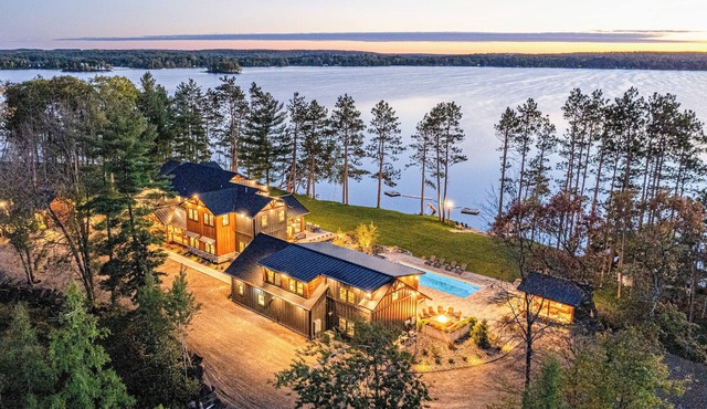Private Lakeside Oasis | 21-Bedrooms | Sleeps 85+