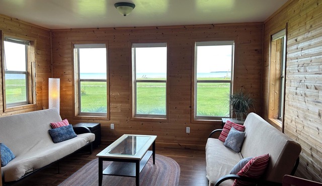 Private little waterfront cottage on PEI’s South Shore