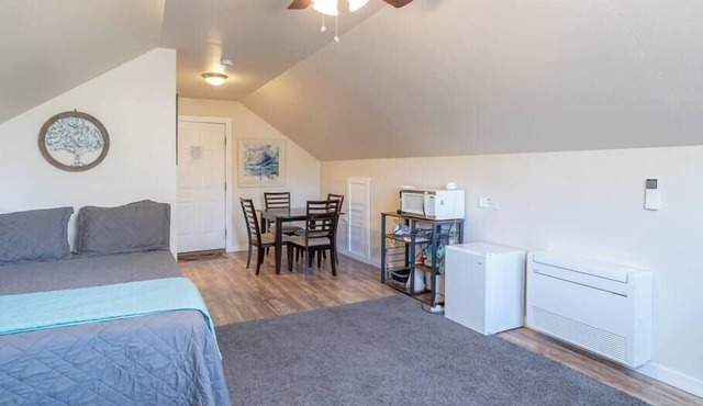 Private Loft with trail access to Boise Foothills