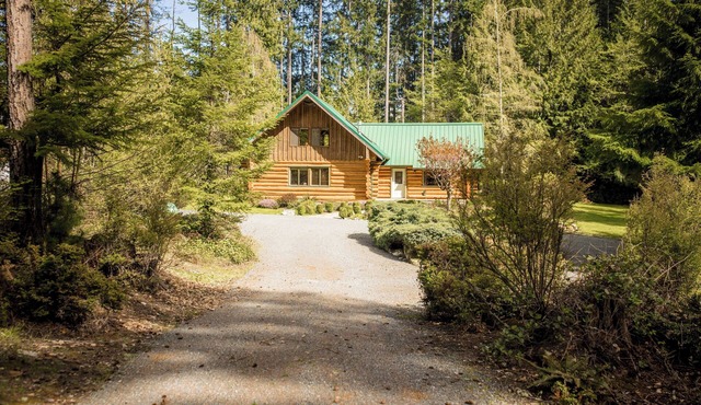Private Log Cabin on Whidbey Island