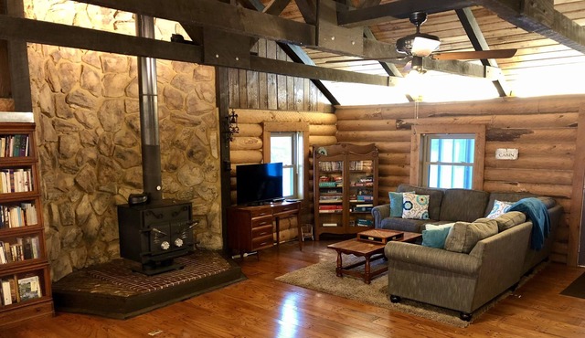 PRIVATE LOG CABIN RETREAT! Secluded Cabin in Woods with Pond and Bike Trail!