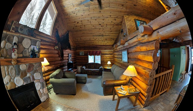 Private Log Lodge Nestled In Chippewa National Forest On Secluded Lake.