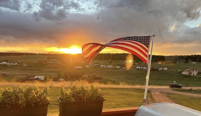 Private Lower Floor with Beautiful Views