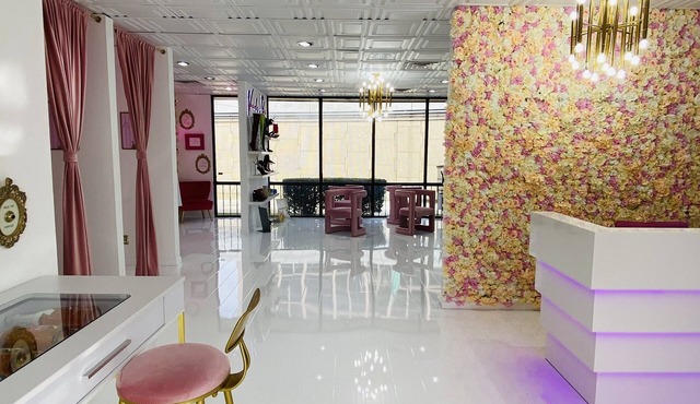 Private Luxury Boutique Space