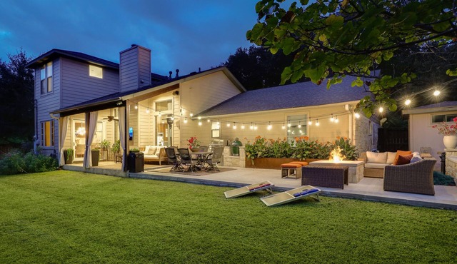PRIVATE LUXURY HOME! 4mi to Downtown |4 Bedrm | 3 Bath | Sleeps 8