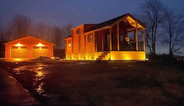 Private Luxury Log Cabin in the Endless Mountains: Firepit & Farm Charm