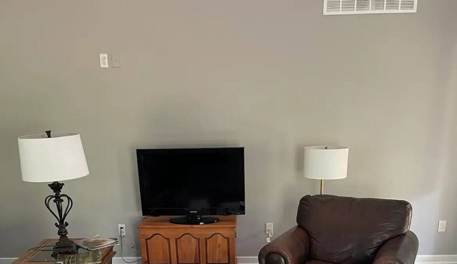 Private Luxury: The Oasis Estate