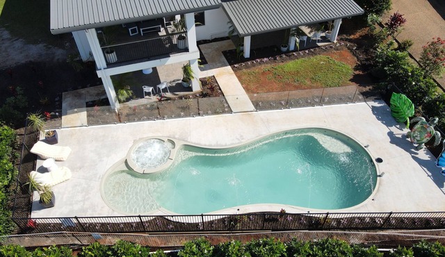 Private Luxury Villa with Resort Pool