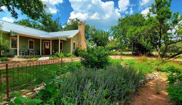 Private Luxury, Views, Nature, German History And Texas Hospitality!