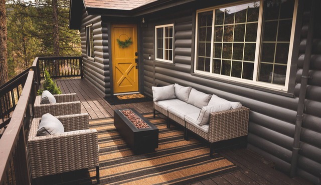 Private Mountain Retreat: Hot Tub, Loft & Fire Pit, by Forest & Peak Retreats!