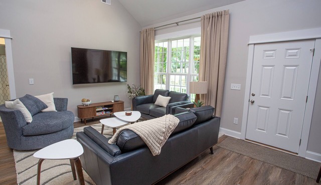 Private, modern and NEW 3-bedroom house in charming Camden