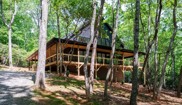 Private Modern Barndominium near Breweries, Airport, Biking, Hiking +