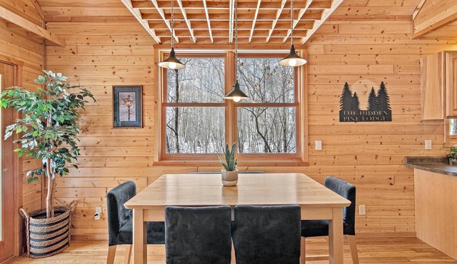 Private Modern Cabin with Hot Tub on 11 Acres - The Perfect Up North Getaway