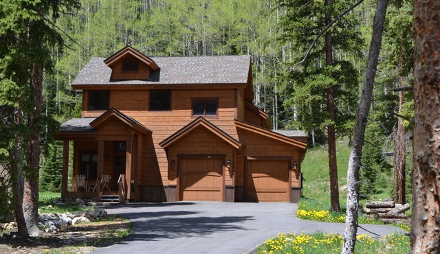 Private Modern Mountain Cabin - 2 Acres in Blue River - Minutes to Breck Gondola