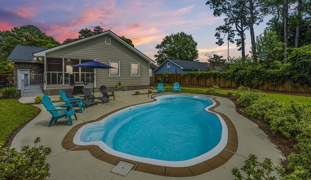 Private Mt. Pleasant home with a Pool!