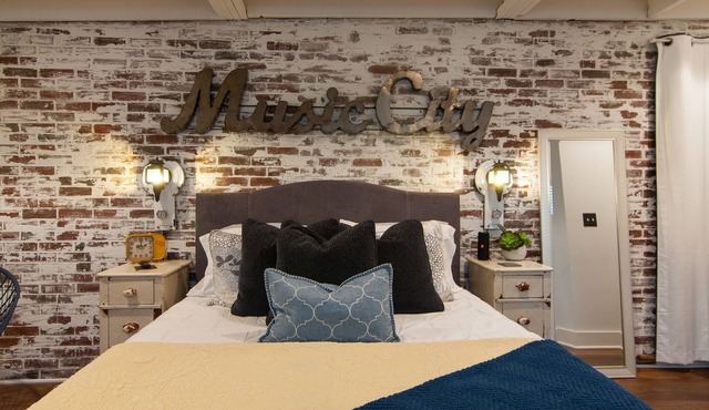 Private Music City Suite, Private Entry, minutes from downtown!