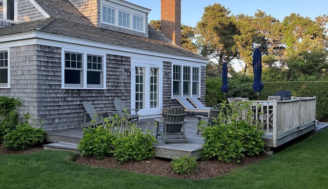 Private Nantucket Cottage Walk to Surfside Beach