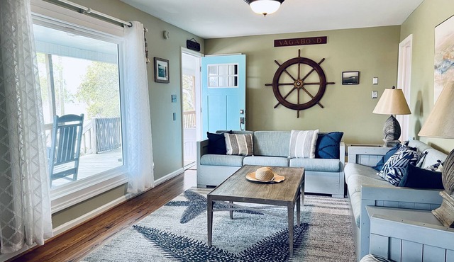Private Neighborhood next to State Park with Secluded Beach 🏖 Booking 2026!