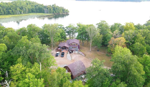 Private Newly Built Woman Lake Cabin with Detached Barn Style Bunk House