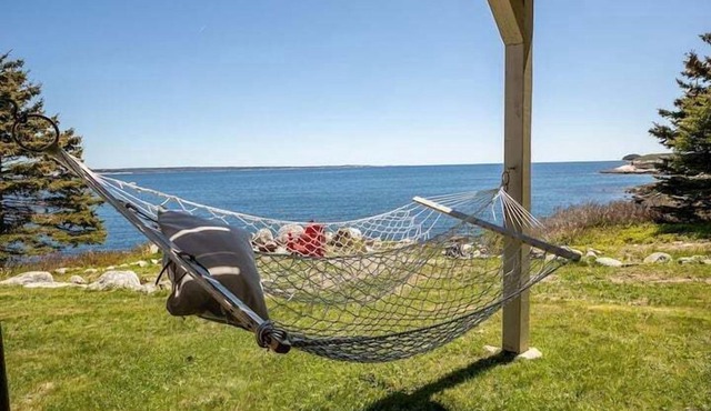 Private Nordic Spa Villa with Hot Tub and Sauna