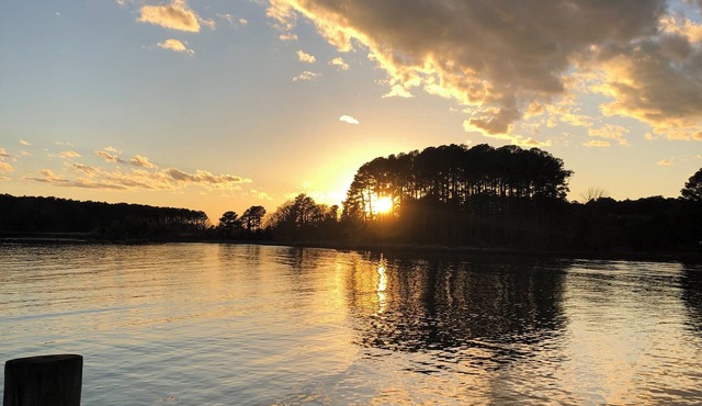Private Northern Neck Retreat on Chesapeake Bay and Taskmaker Creek.