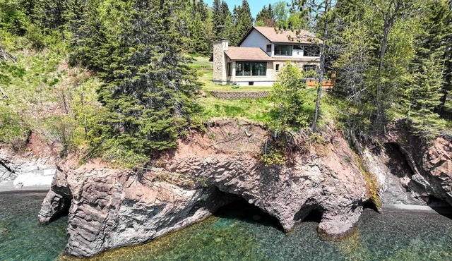Private Northshore Single Family House Retreat!