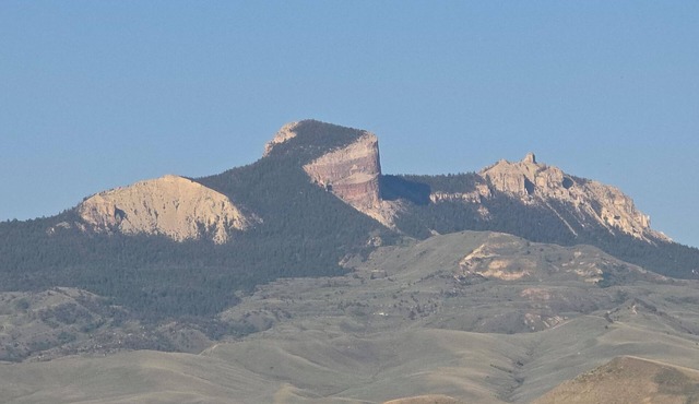 Private oasis at the famous Heart Mountain in charming Ralston with WiFi, AC