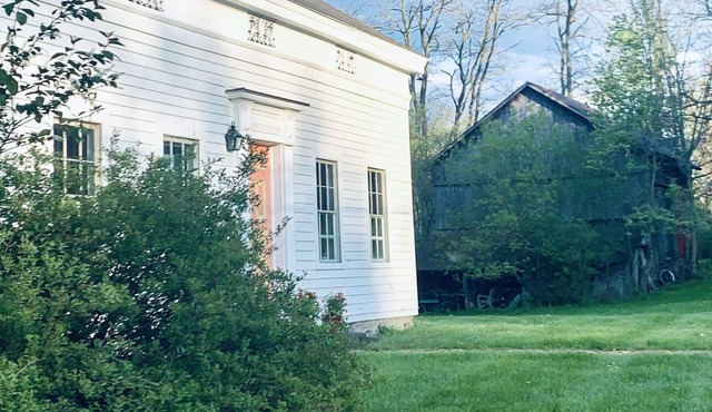 Private oasis close to town!