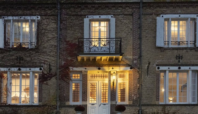 Private Oasis: Luxe 20-guest Estate, Jacuzzi, 8 Ha