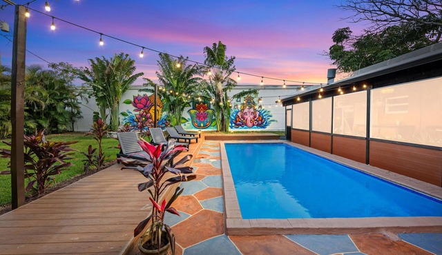 Private Oasis with Heated Pool, Pet Friendly