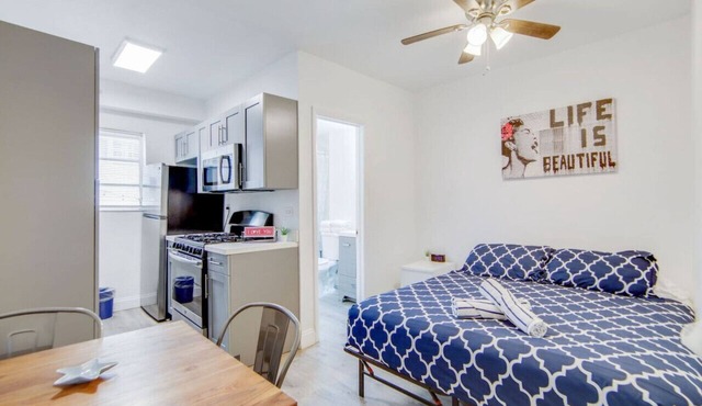 Private Ocean Dr Apt w/2 Queen Beds, Steps 2 Beach