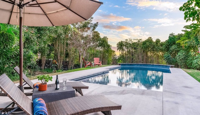 Private ocean view home with dream pool, rooftop deck, vaulted ceilings