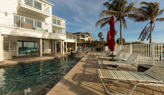 Private Oceanfront Resort with Pool & Spa