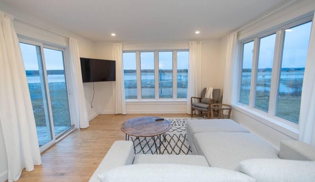 Private Oceanfront Retreat | Minutes to Surf | Unforgettable Sunsets