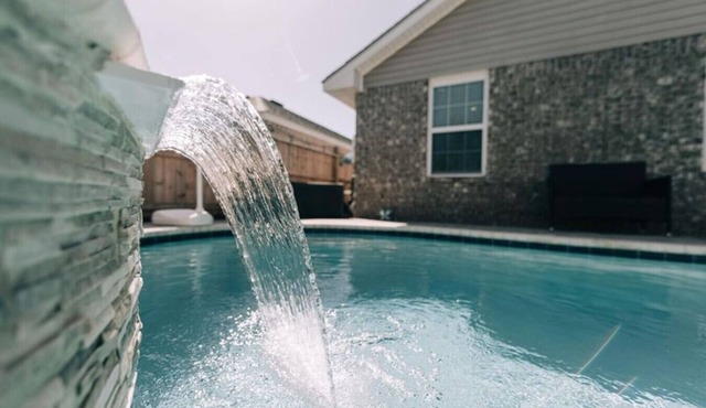 Private (optional) Heated Pool King Beds-NearBeach