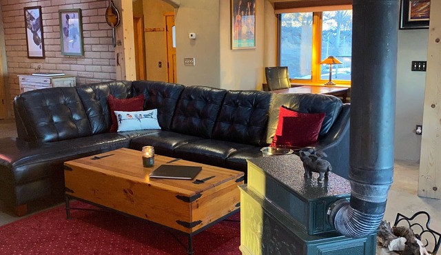 Private Orchard Retreat on 7 acres